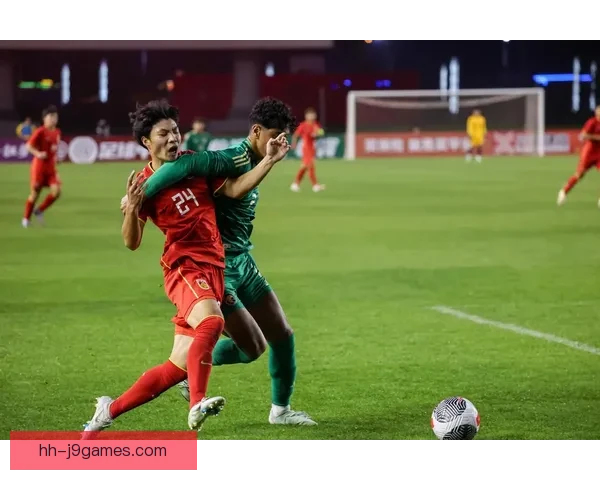 中国男足世预赛补时丢球遗憾逆转引发球迷热议